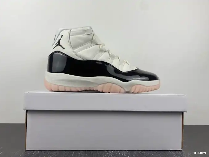 Cheap TBkick 11 Air Jordan WMNS Neapolitan AR0715-101 0527